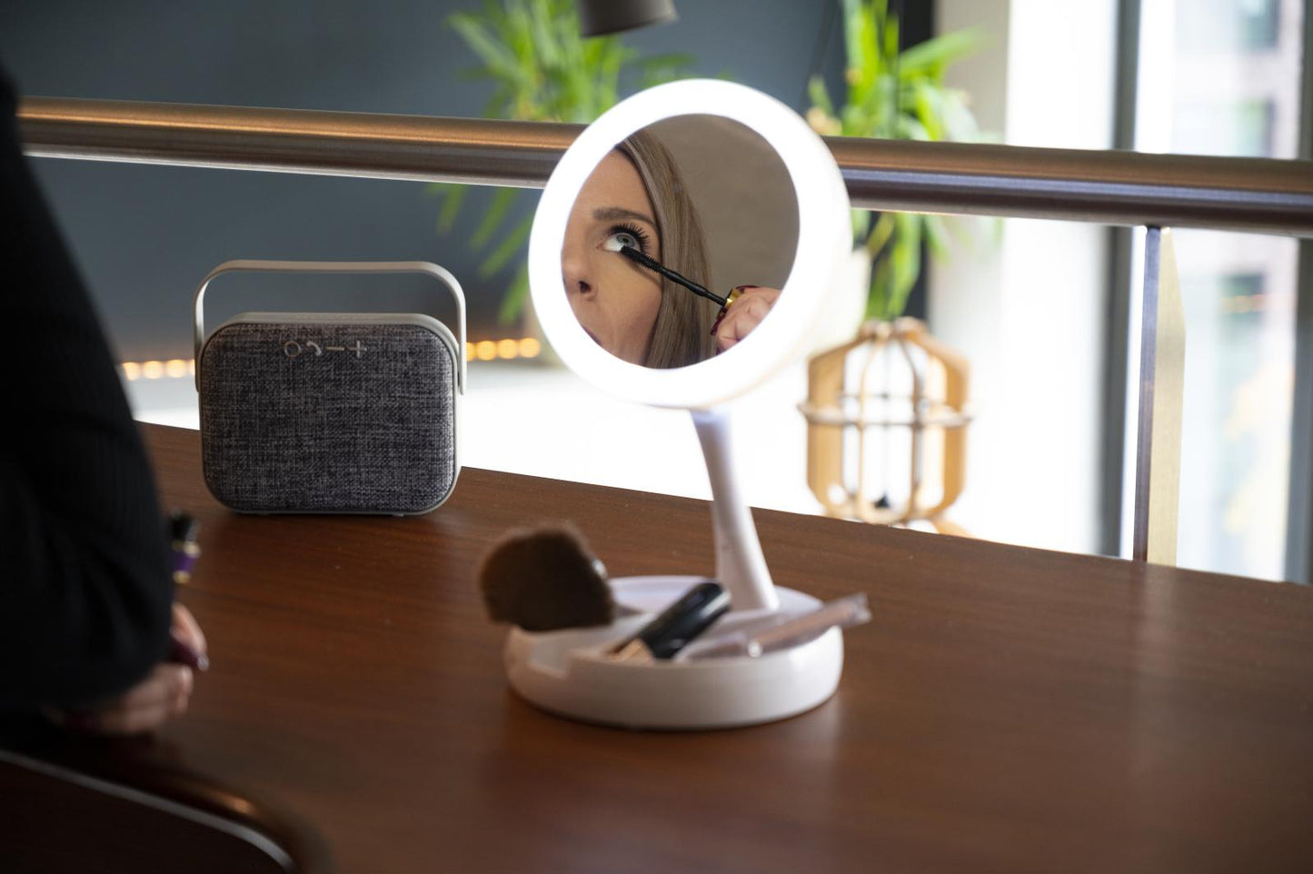 Cosmetic mirror 21LED foldable