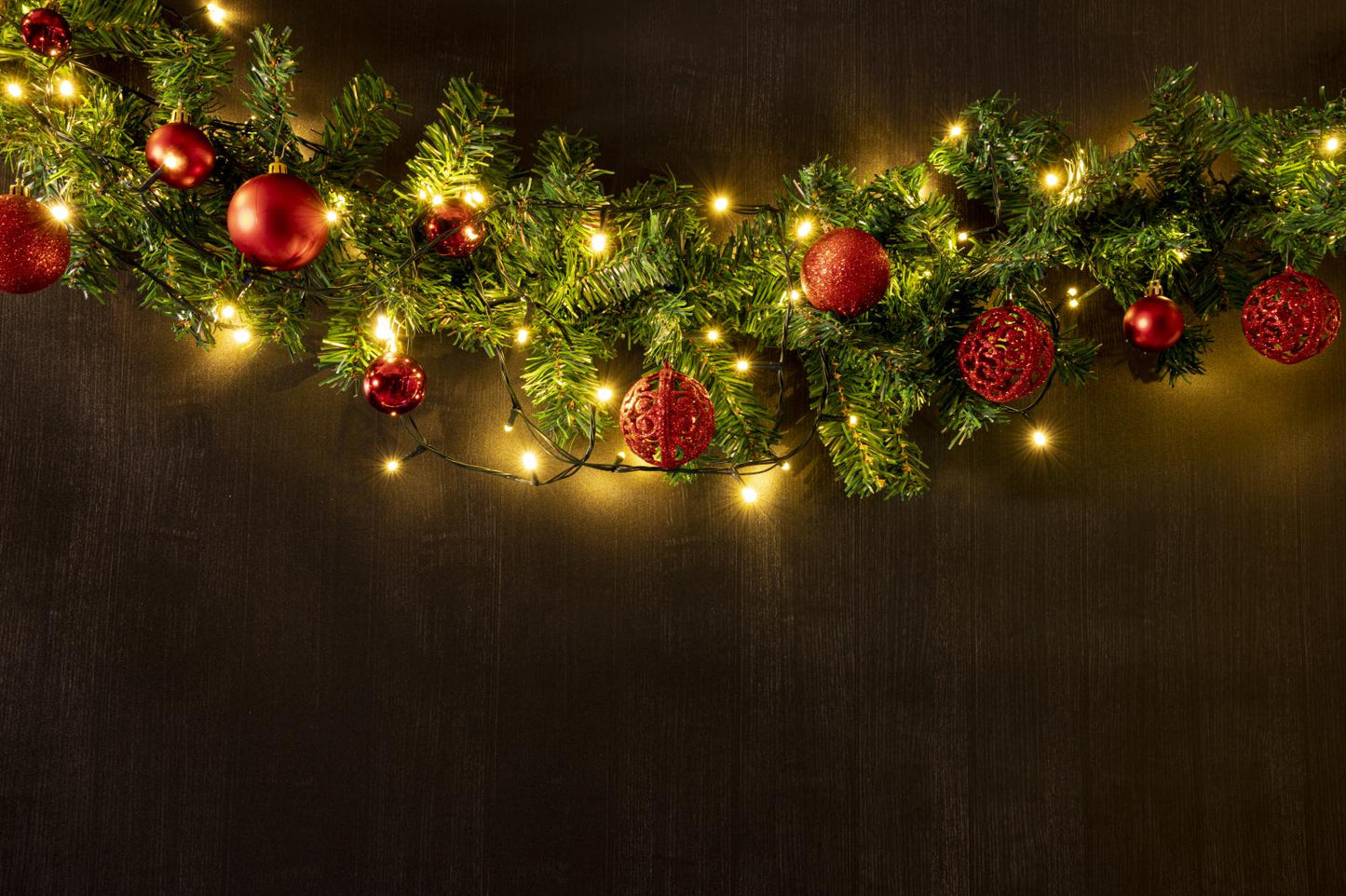 Xmas bauble (100) ass red pl