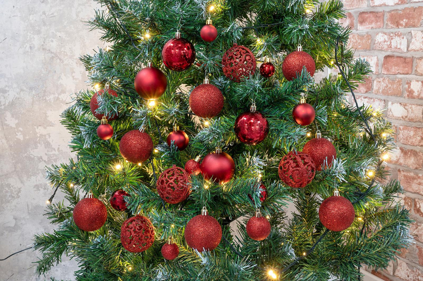 Xmas bauble (100) ass red pl