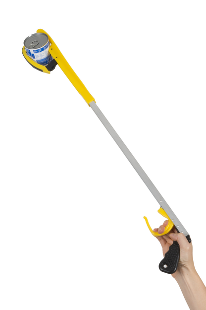 Reaching aid with shoehorn